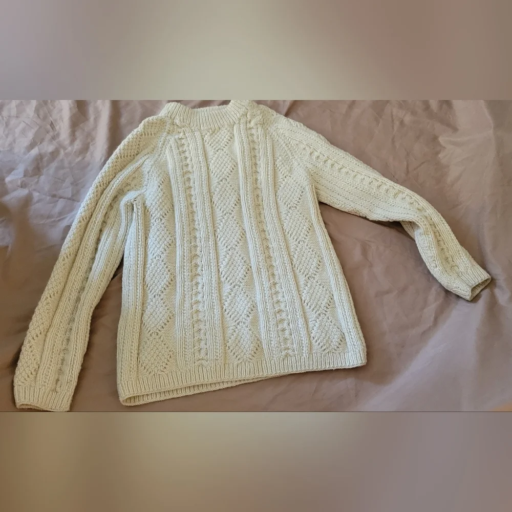 Irish cable-knit sweater 100% wool Light Ivory Ecru White Cream Aran Island